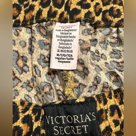 Victoria’s Secret leopard print sleep pants
Size Medium NWOT - Picture 4 of 5
